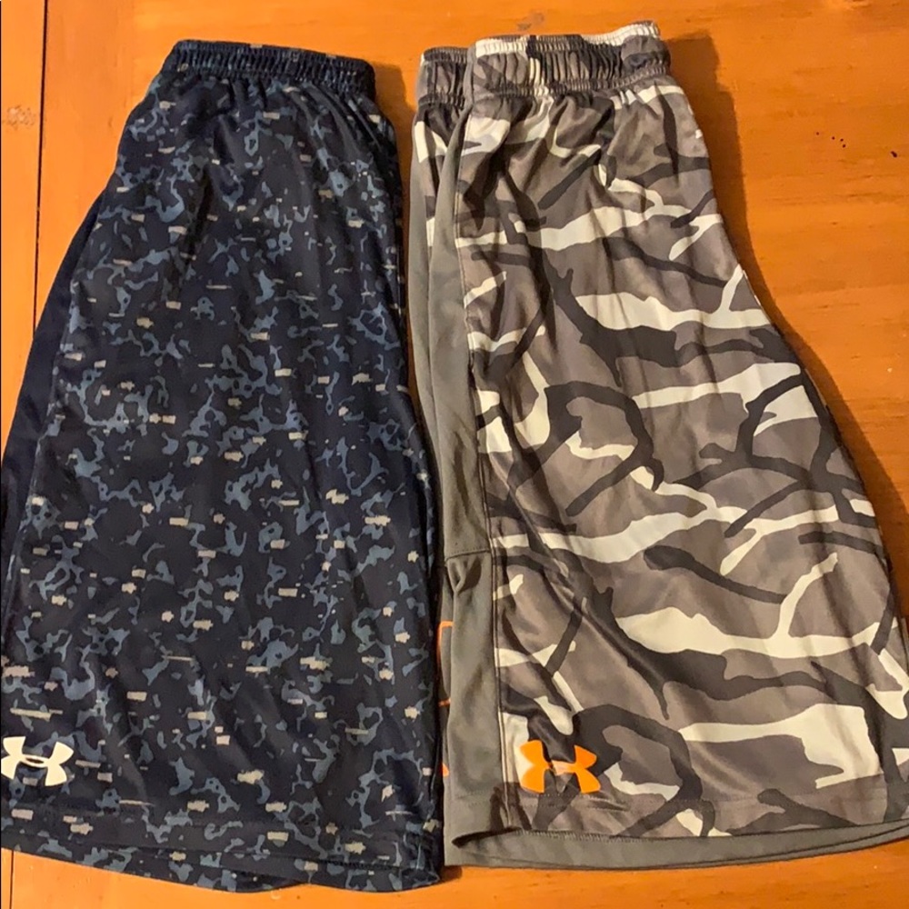 Under Armor boys shorts YLG